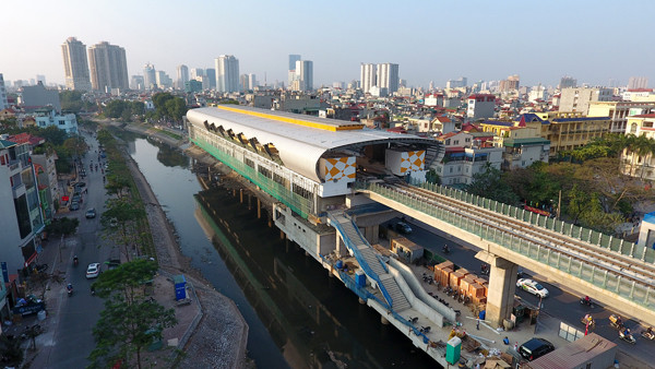 ga-lang-nam-ngay-canh-chung-cu-mini-242-lang