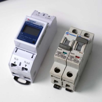 cong-to-dien-tu-dung-trong-chung-cu-mini